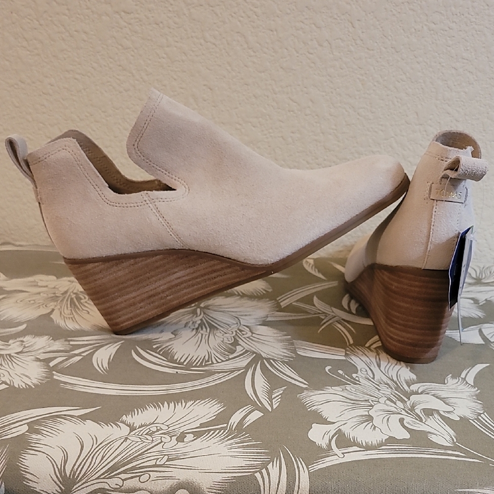 Toms Women's Kallie Wedge Bootie